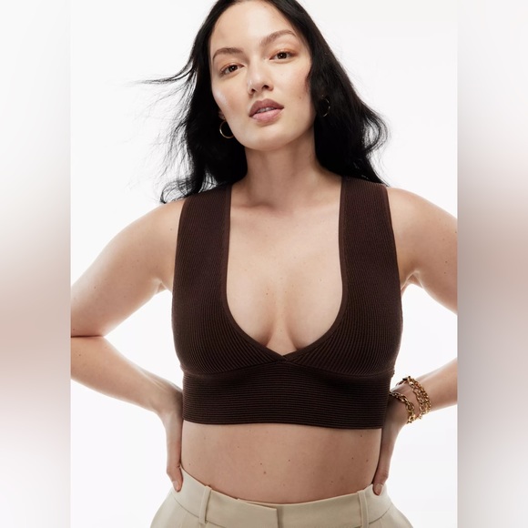 Aritzia Babaton Sculpt Knit Deep V Tank - Picture 3 of 10